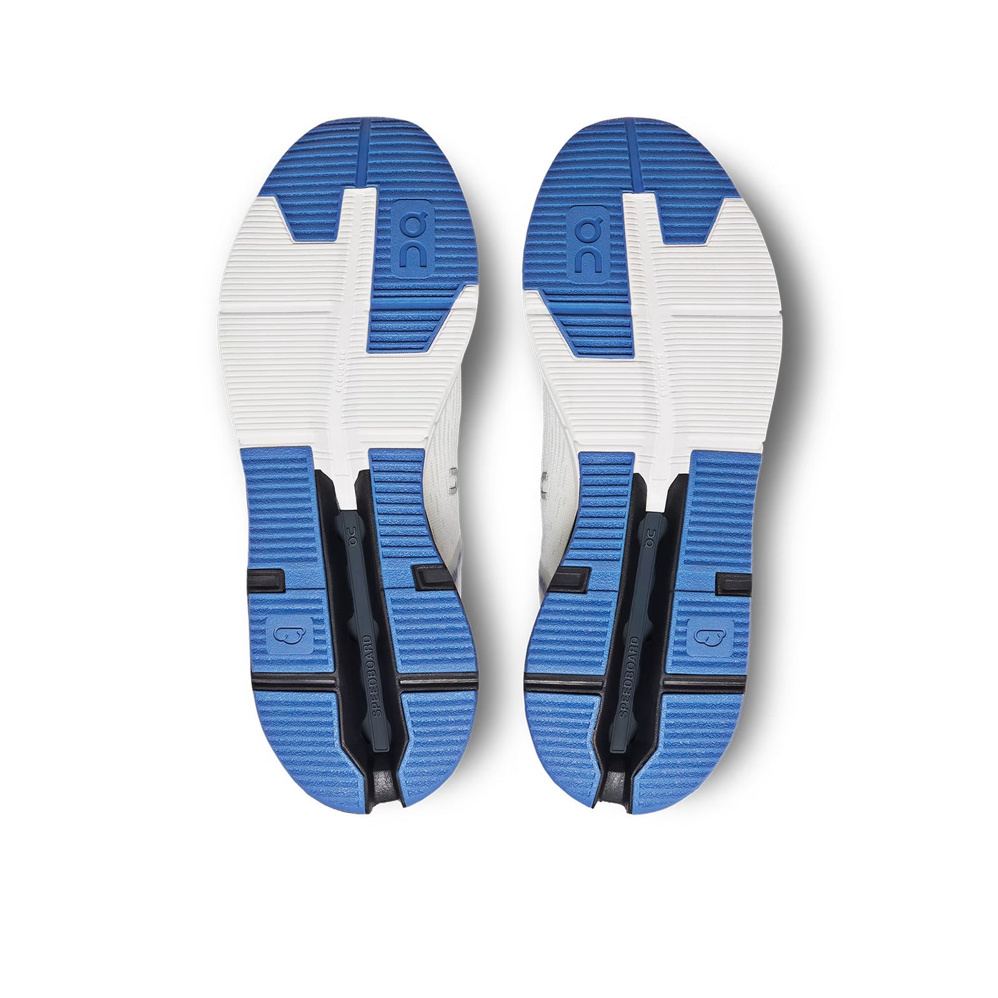 Tenis On Running Cloudnova Flux Hombre