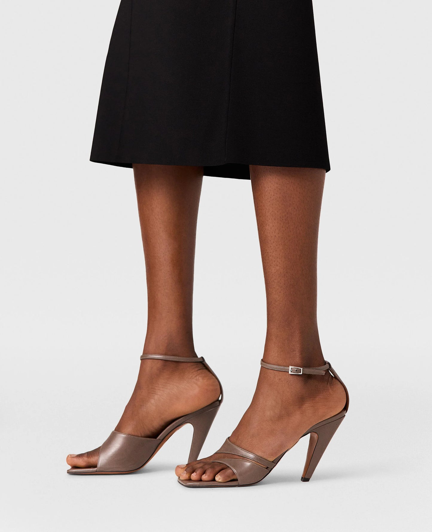 Sandalia Spur Brushed Alter Mat