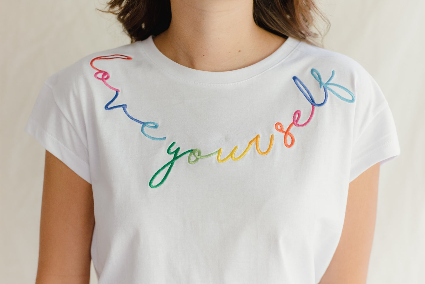 T-Shirt Love Yourself Arcoiris