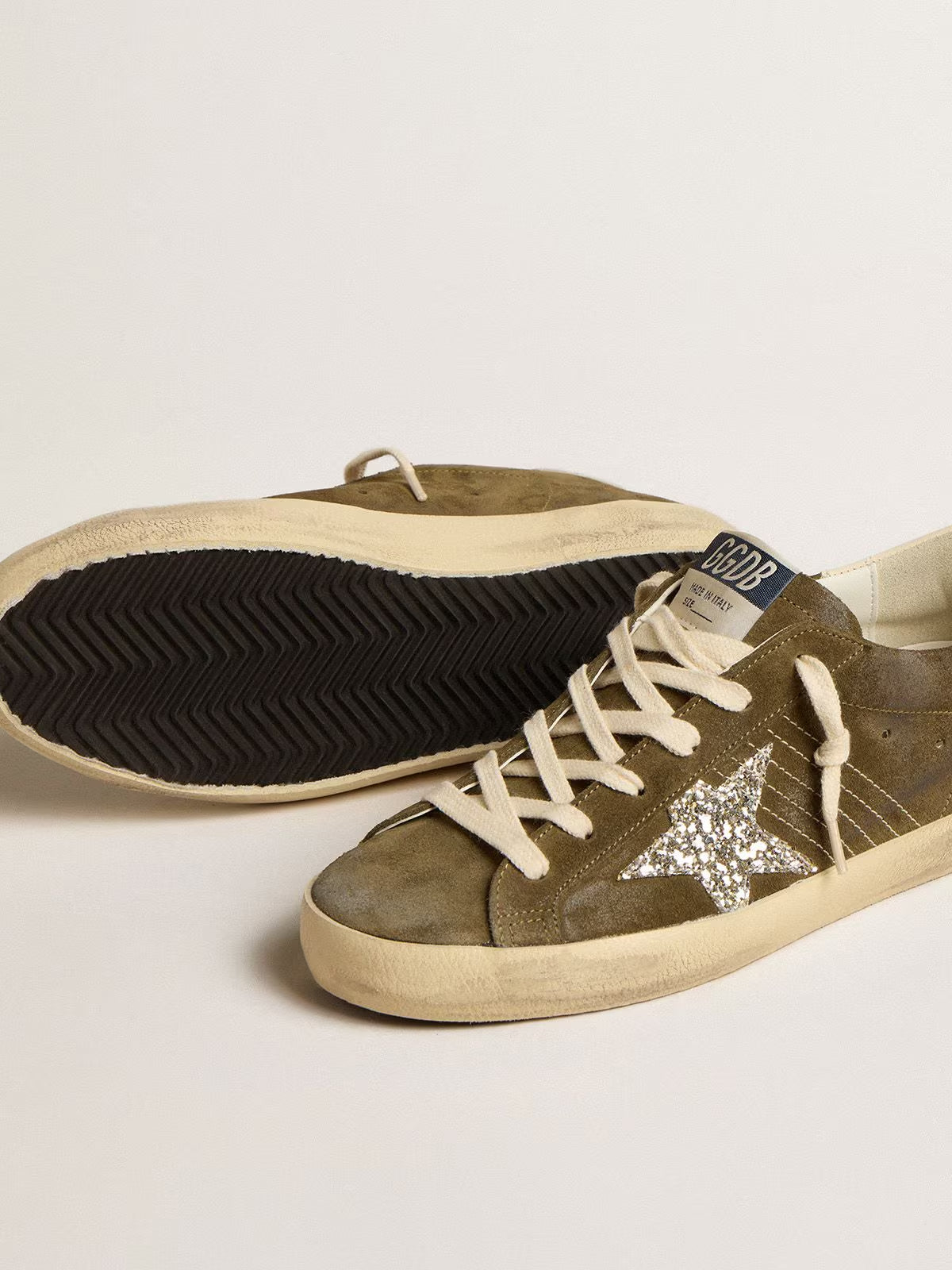 Tenis Golden Goose Super Star Suede Upper Glitter mujer
