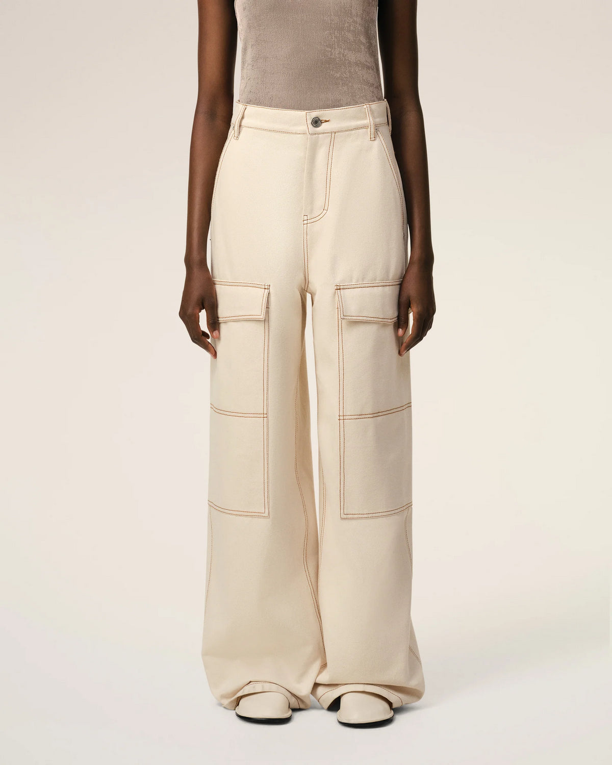 Pantalón Cargo Wide Fit