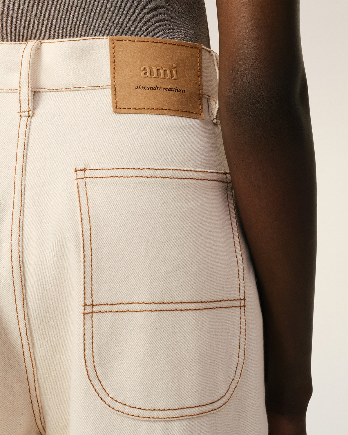 Pantalón Cargo Wide Fit