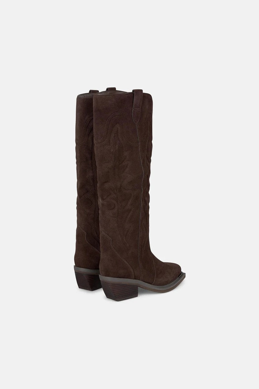 Bota Plana Bordada BOTAS & BOTINES Malva CO