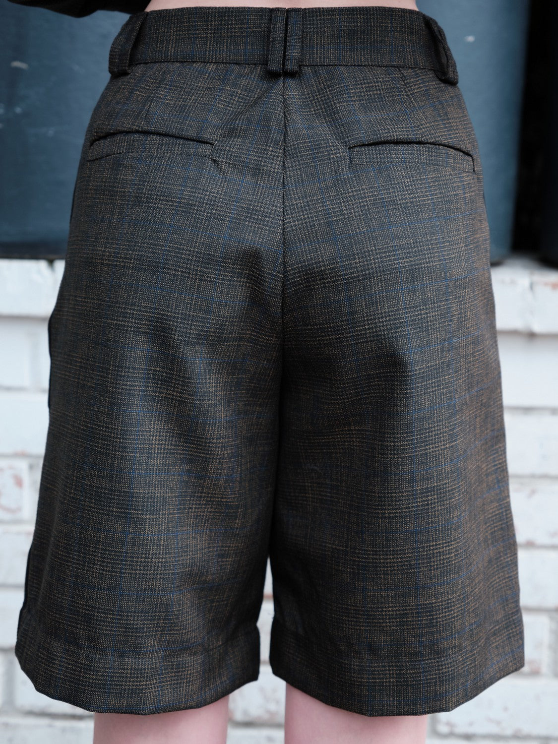 Bermuda Con Franjas En El Costado