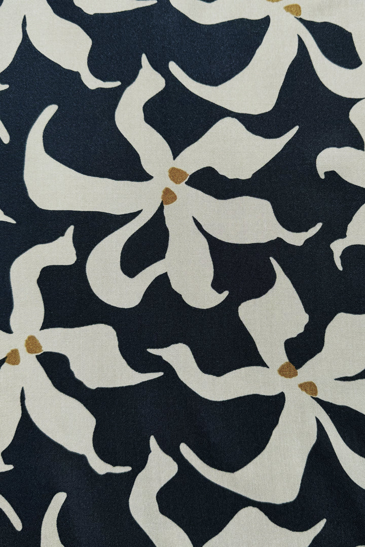 Camisa Flores Blancas