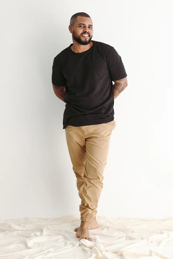 T-Shirt Negra Rayas Malla