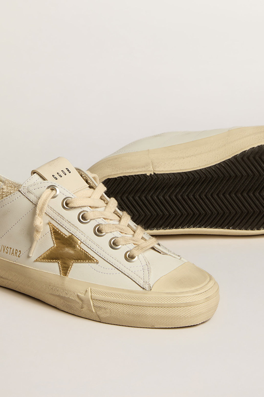 Tenis Golden Goose V-Star 2 Leather Upper Mujer