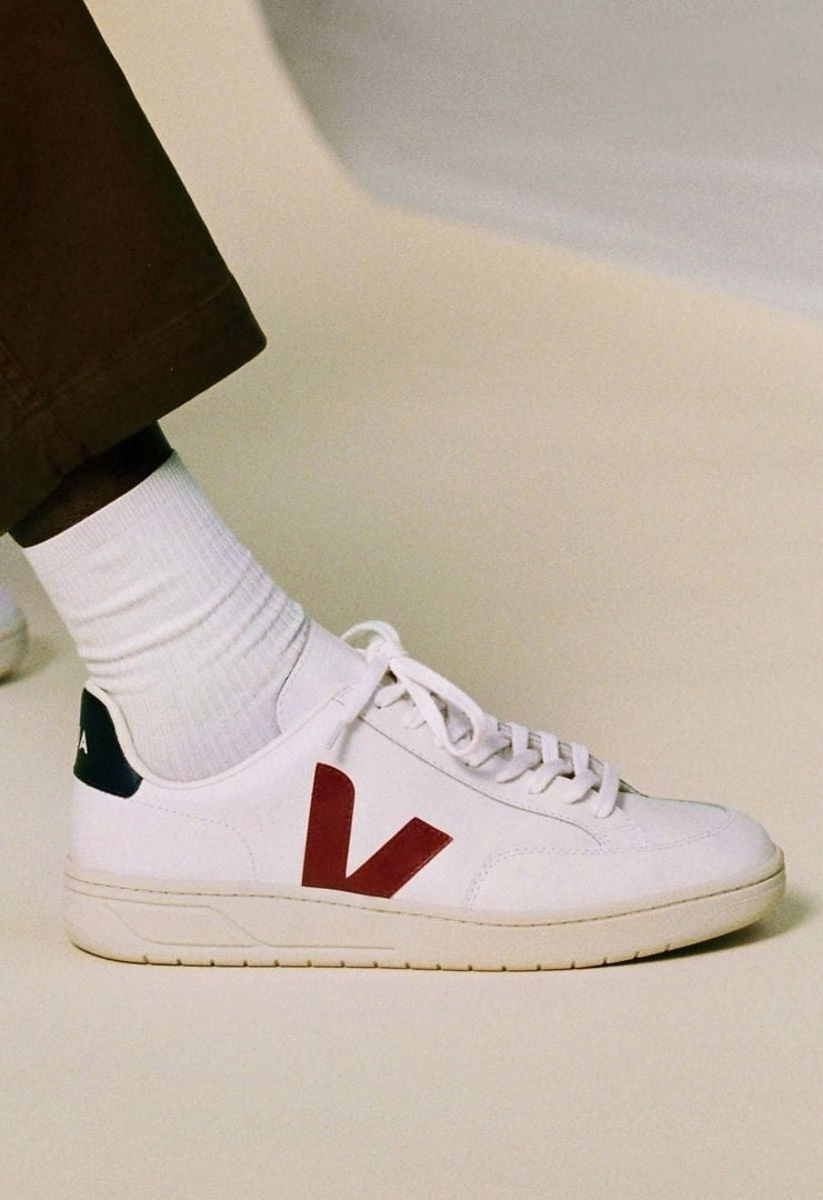 Tenis Veja De Hombre V-12 Marsala Náutico VEJA TENIS Malva CO
