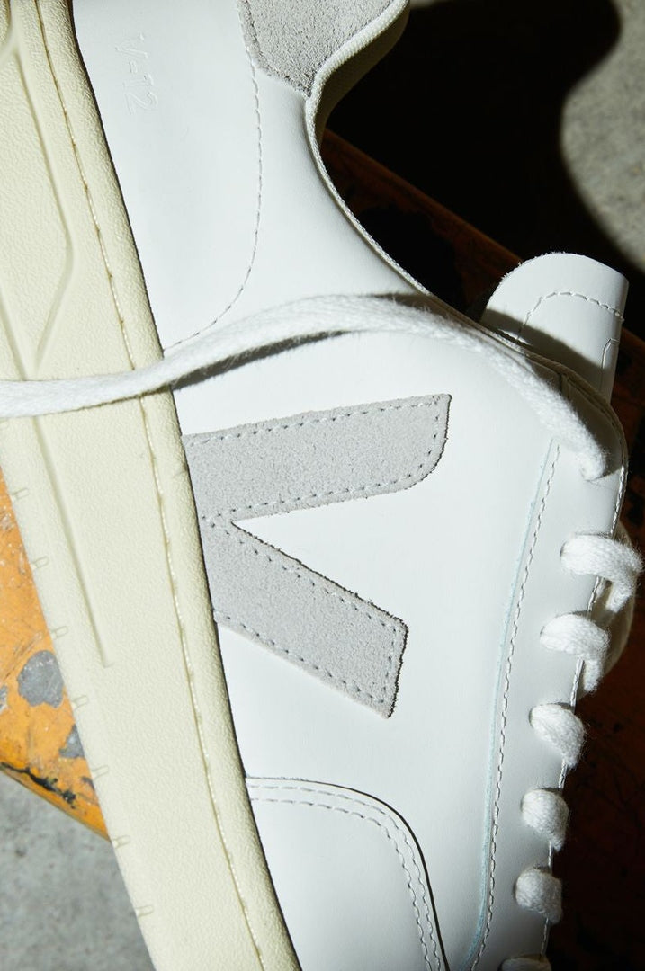 Tenis Veja De Hombre V-12 VEJA TENIS Malva CO