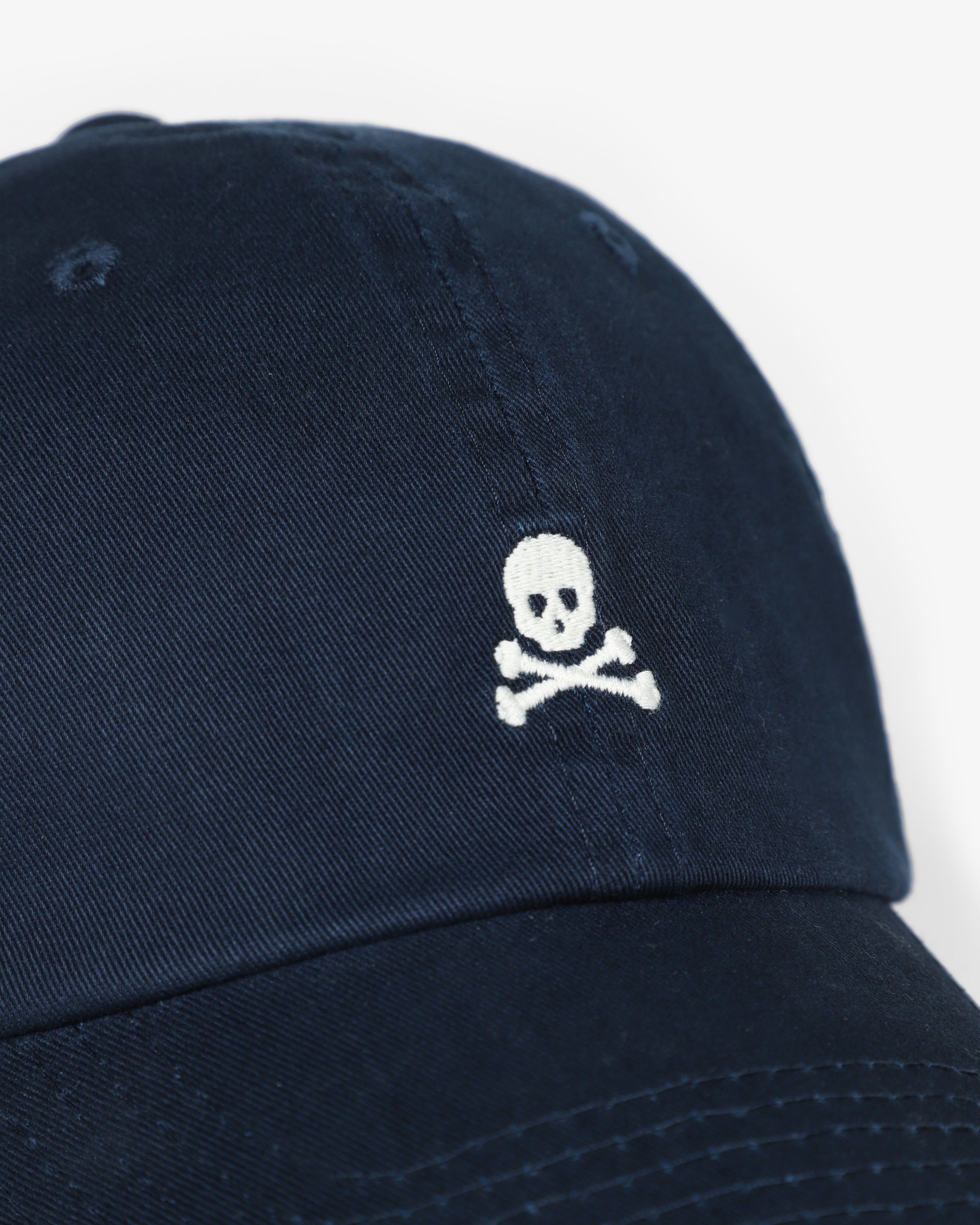 Gorra Calavera Bordada