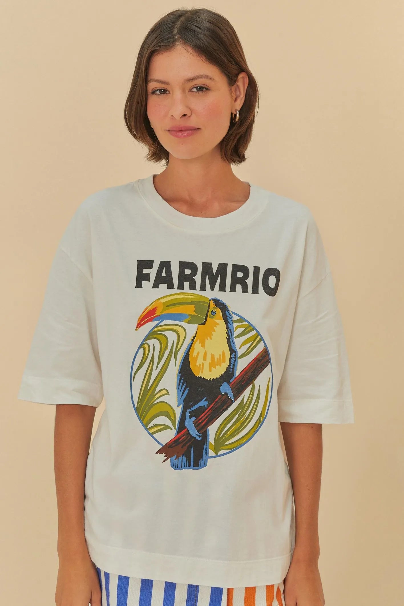 T-Shirt Over Farm Rio Tucano