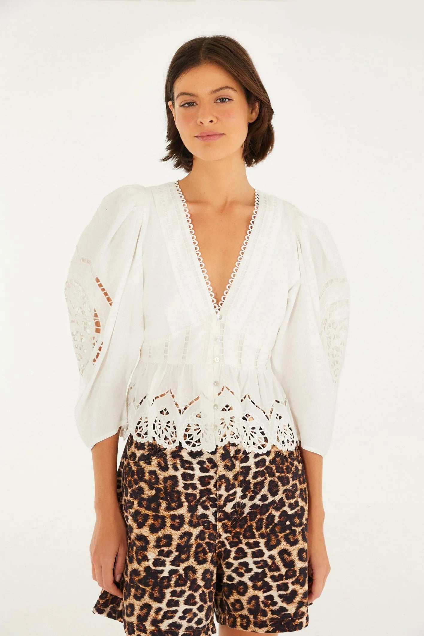 Blusa Bordada Coracoes