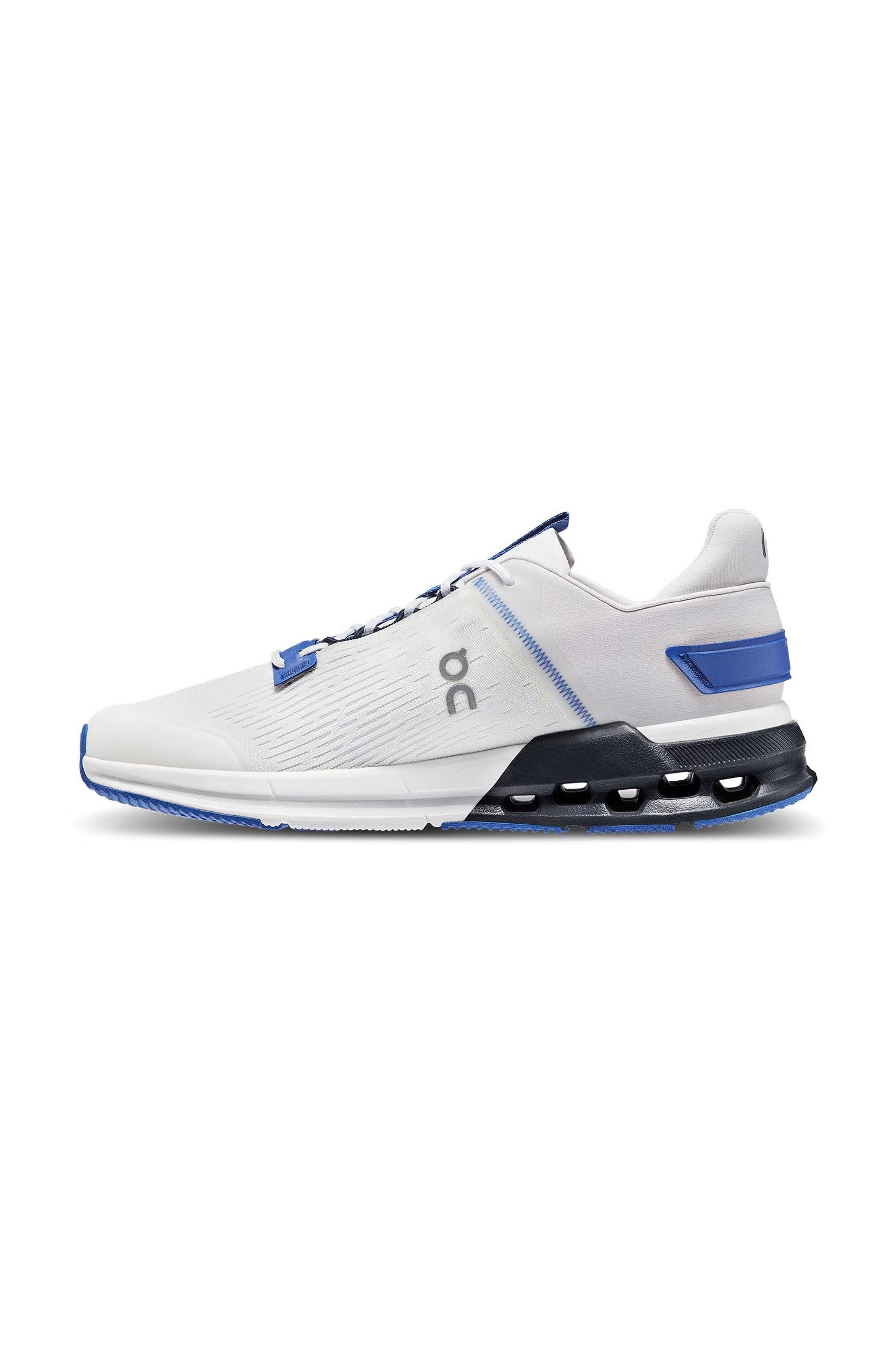 Tenis On Running Cloudnova Flux Hombre