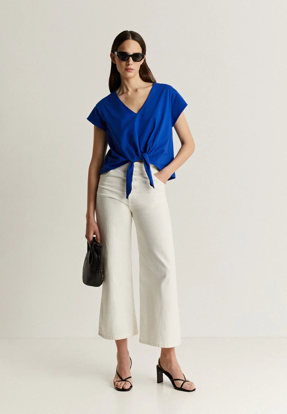 Blusa Sleeveless Knot