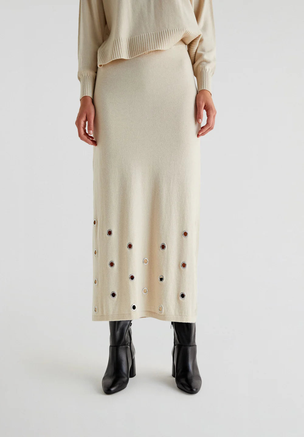 Falda Eyelet Knit