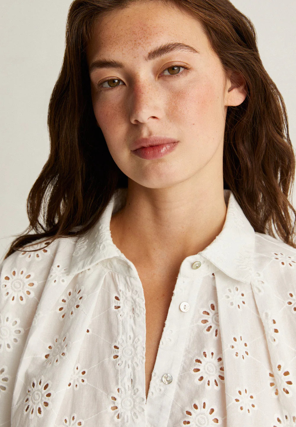 Camisa Broderie