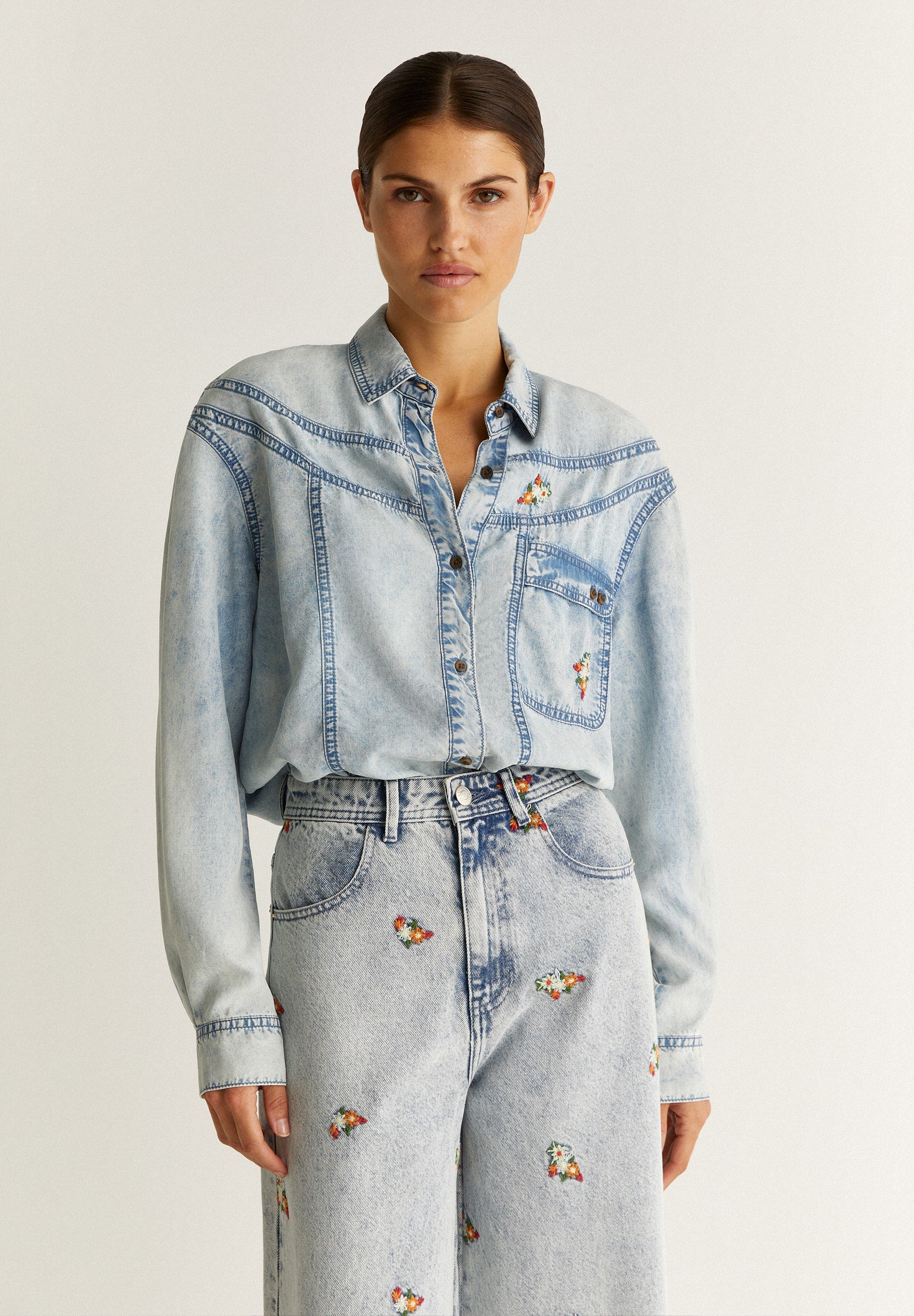 Camisa Denim Flower