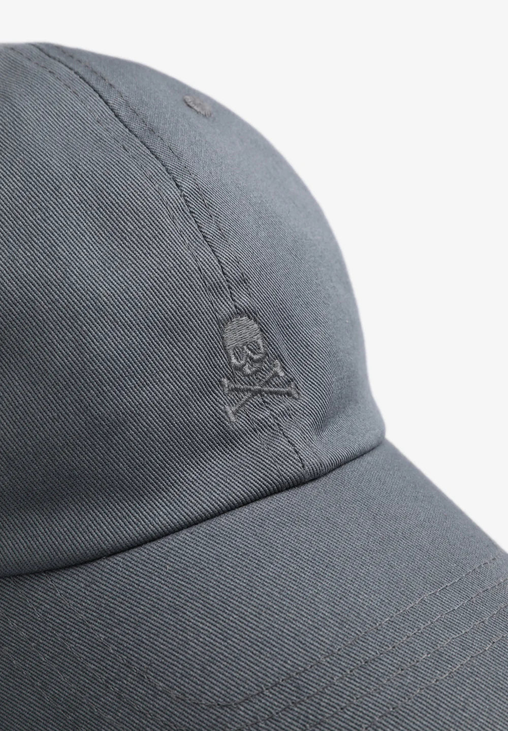 Gorra Calavera Bordada Tono