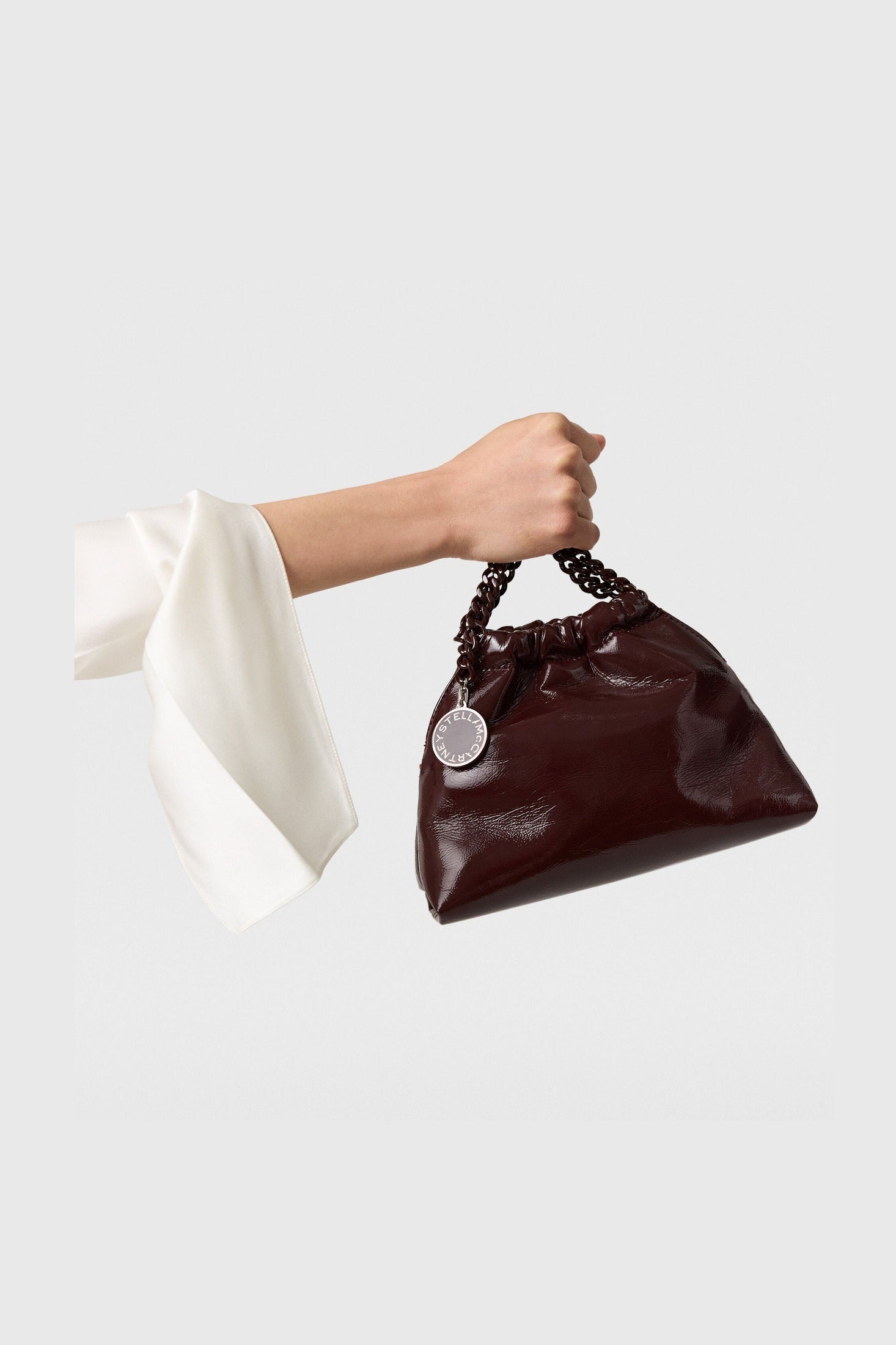 Bolso Mini Falabella Drawstring Crinkled Patent Alter Mat BOLSOS Y CARTERAS Malva CO