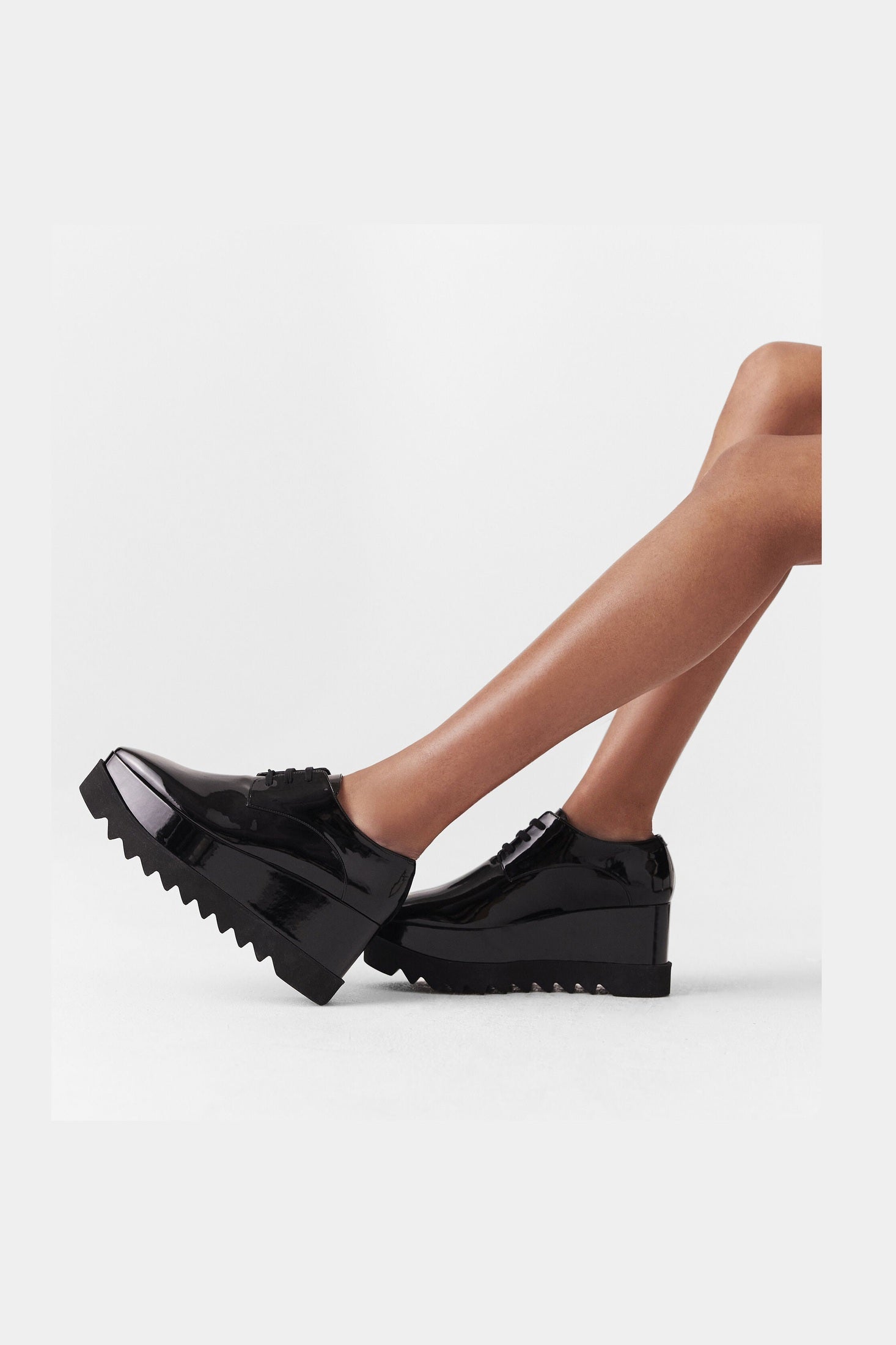 Plataforma Elyse Shiny Patent STELLA MCCARTNEY CALZADO Malva CO