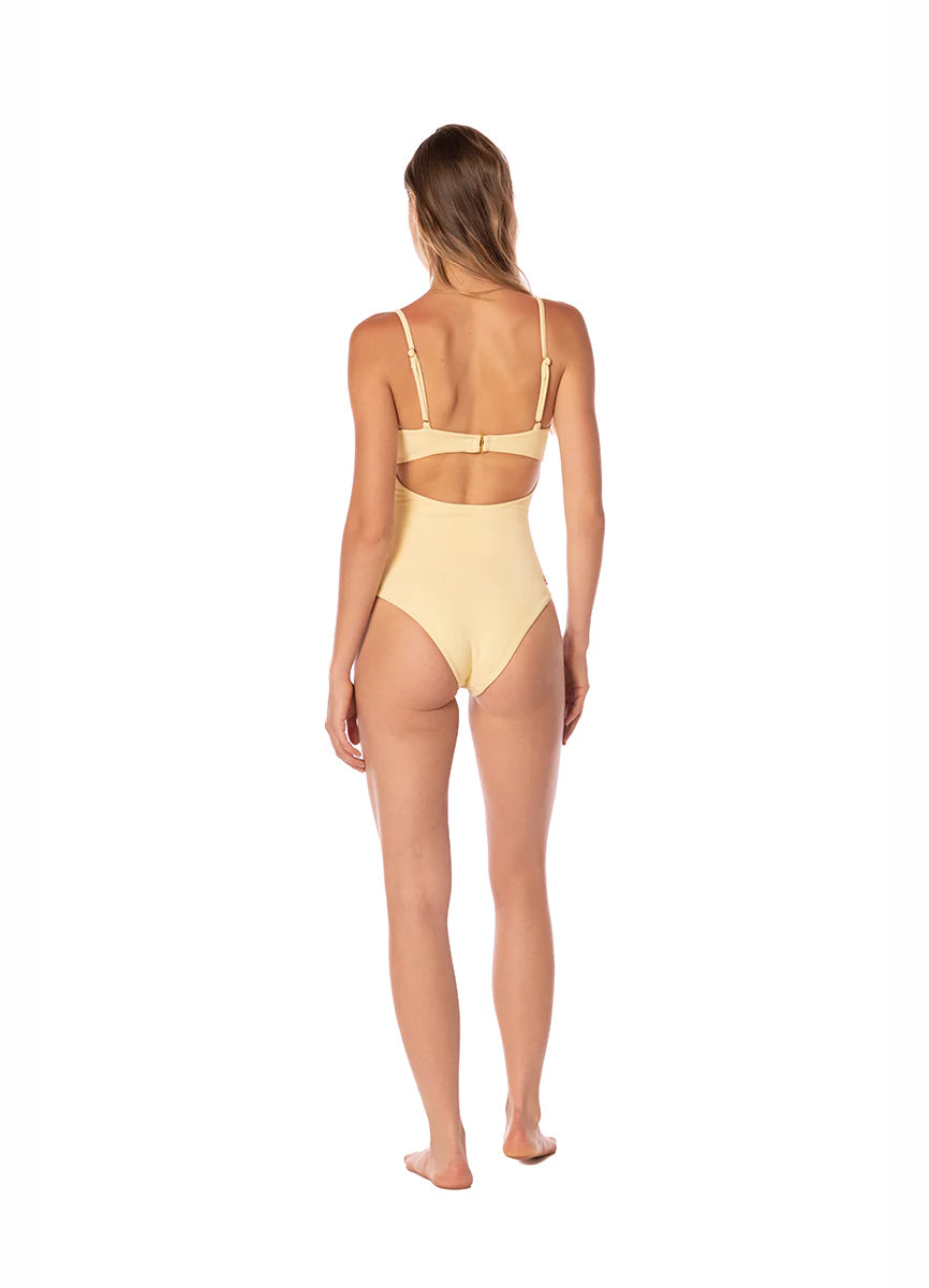 One Piece Alida Solid Sun Essence