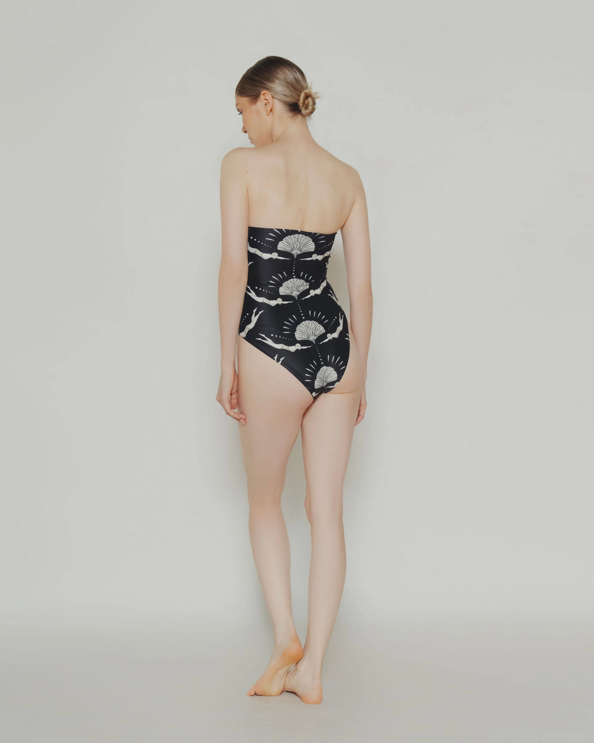 One Piece Alma Nadadora