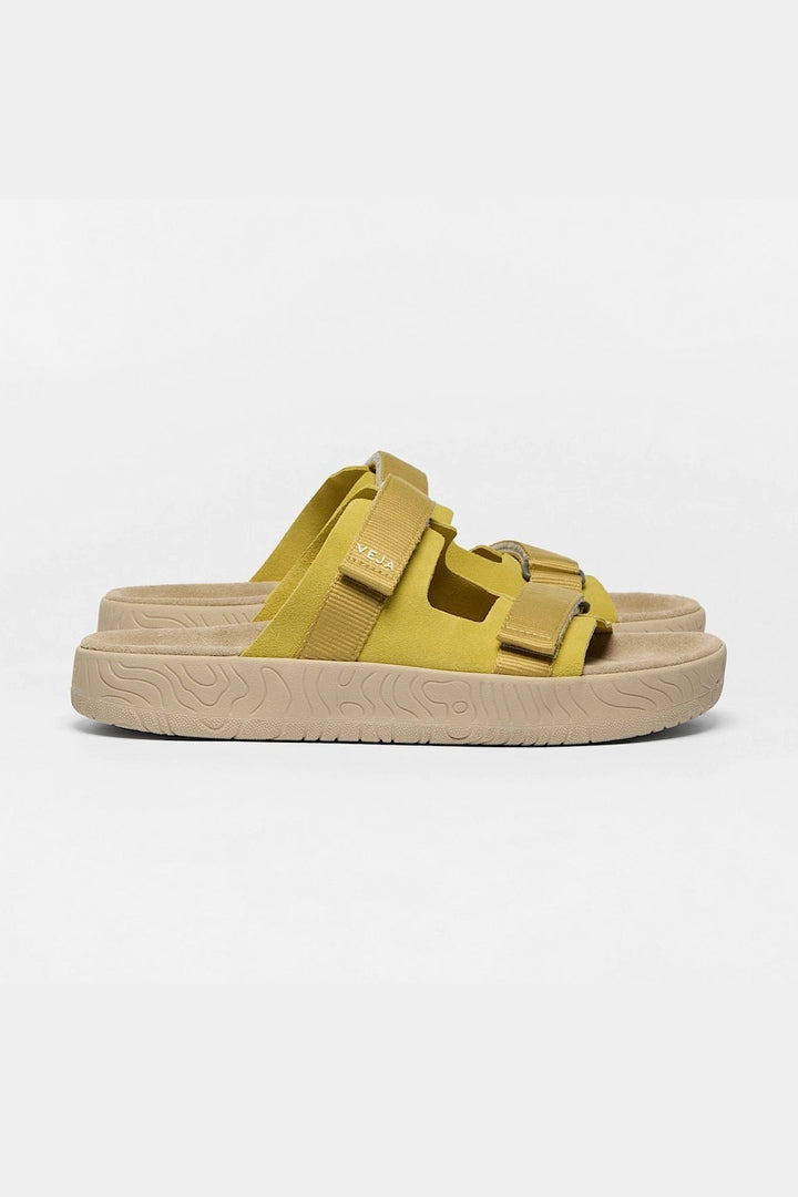 Sandalia Veja De Mujer Arpoador Suede Soft Liquor Ocre