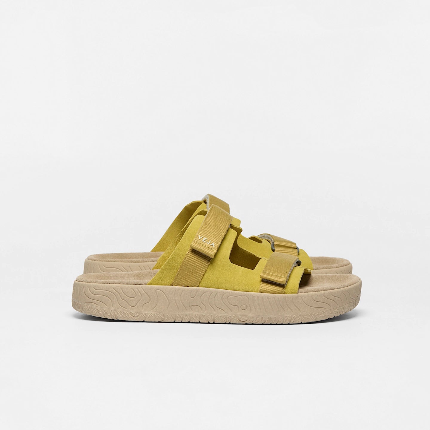 Sandalia Veja De Hombre Arpoador Suede Soft Liquor Ocre