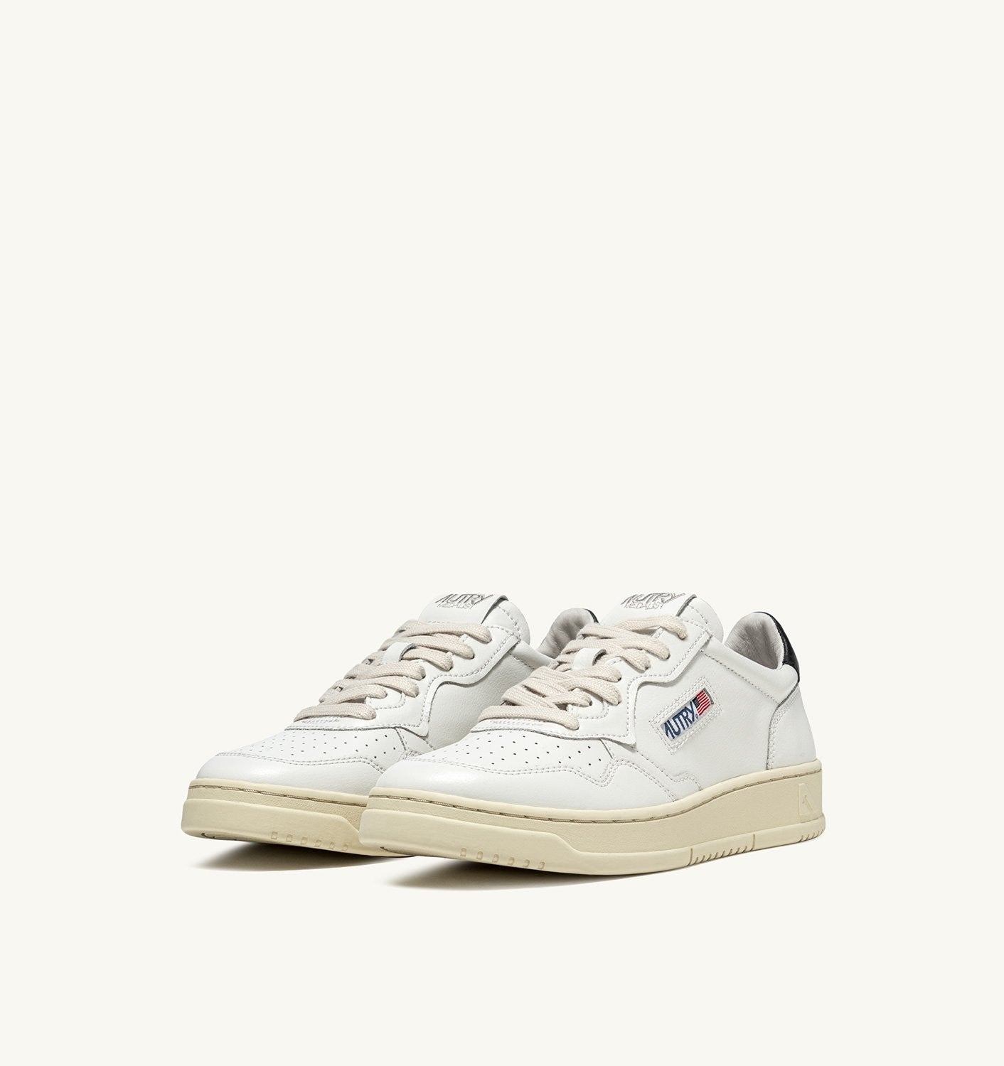 Zapatilla Medalist Low Leat Mujer