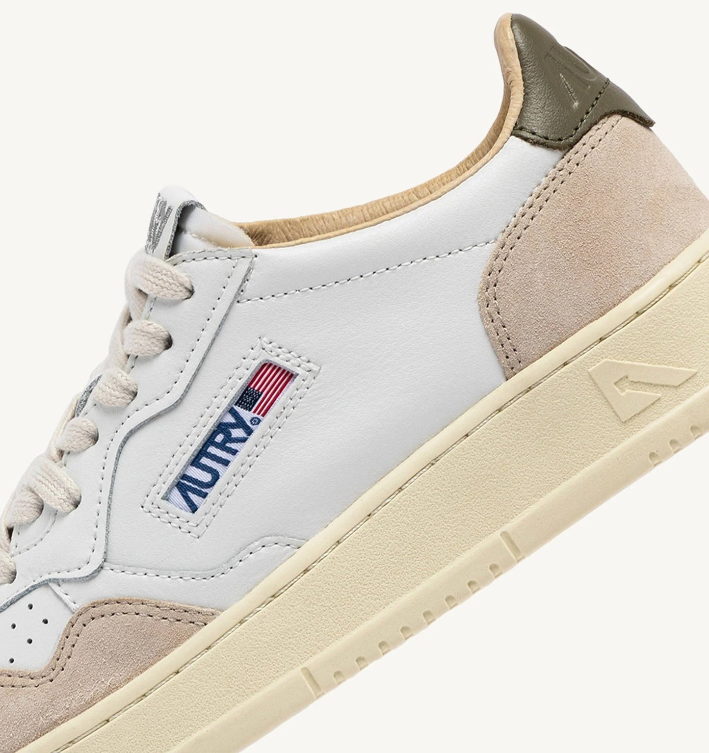 Zapatilla Medalist Low Leat Suede Mujer