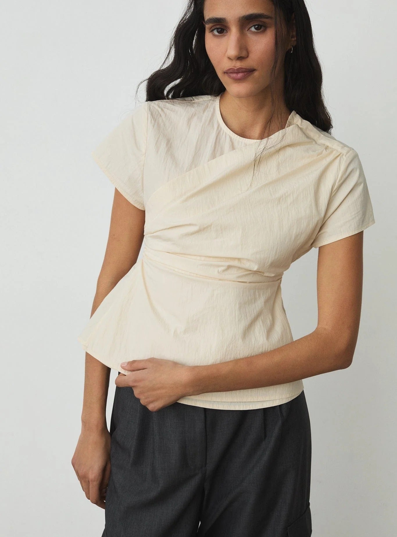 Blusa Asimétrica Raven