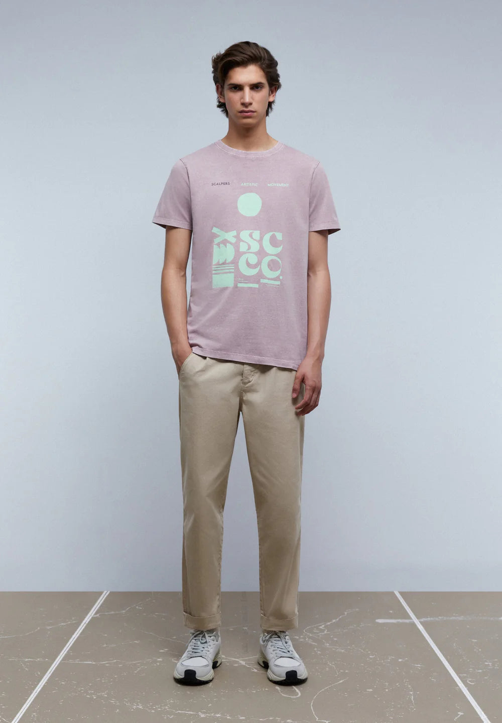 T-Shirt Movement Tee
