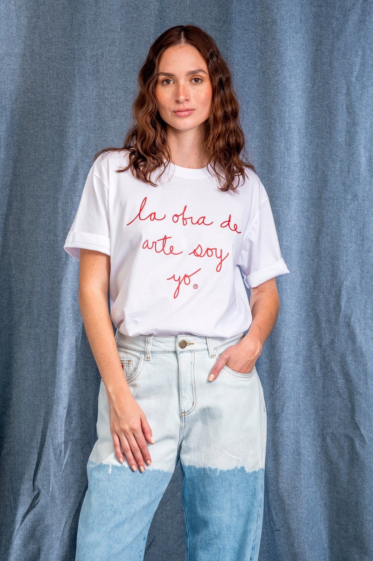 Camiseta Clasica Lodasy Letras Rojas