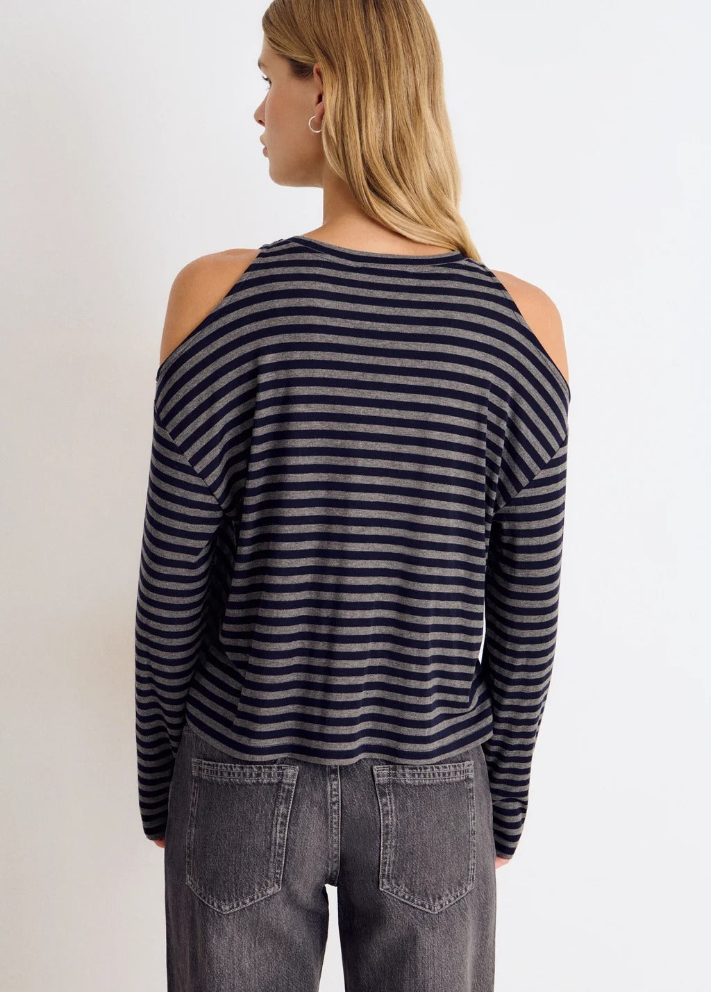 Camiseta Raya Tejida Cutout Hombro