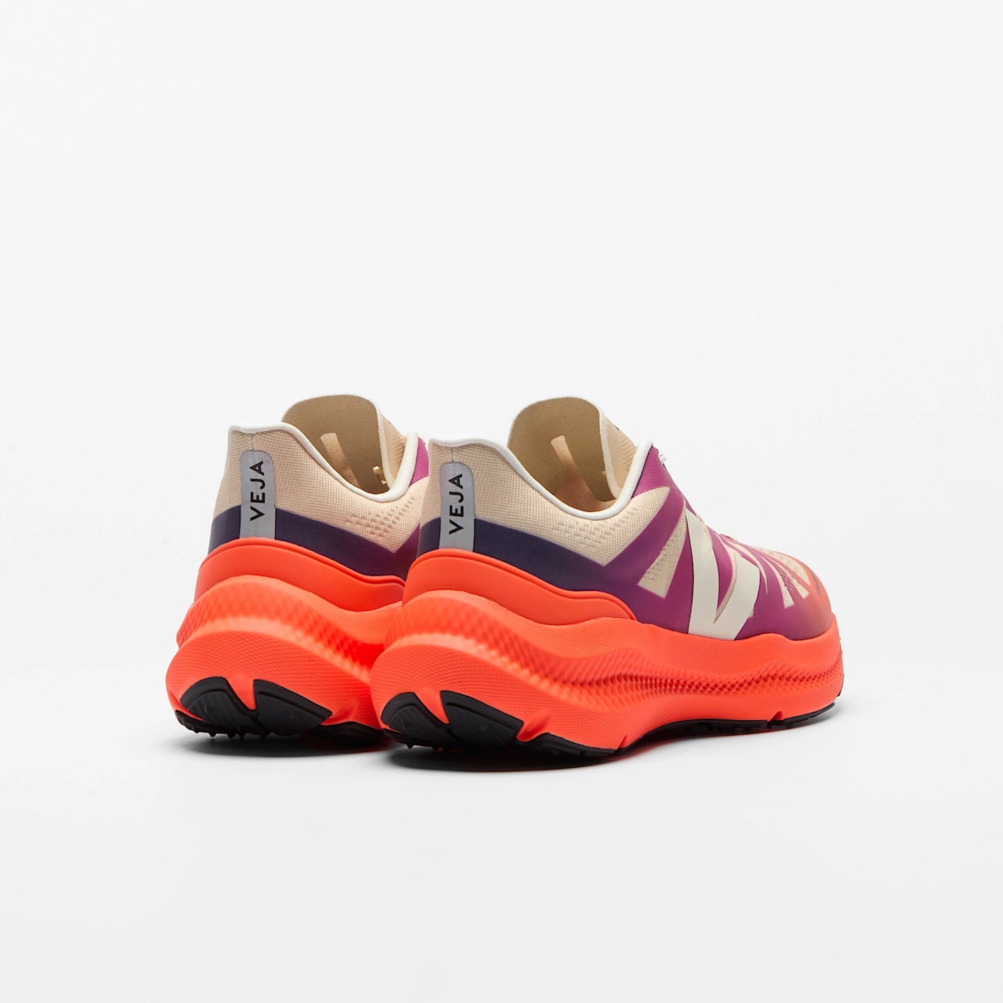Tenis De Hombre Condor 3 Advanced Engineered-Mesh Gradient Orange Fluo
