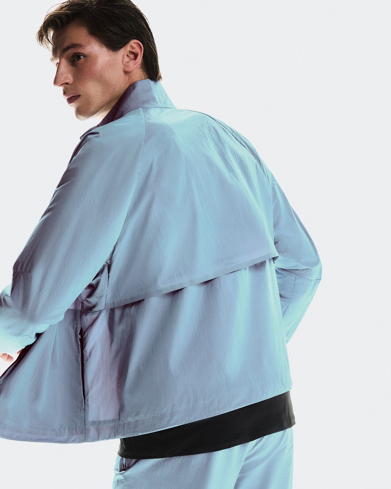 Chaqueta Court