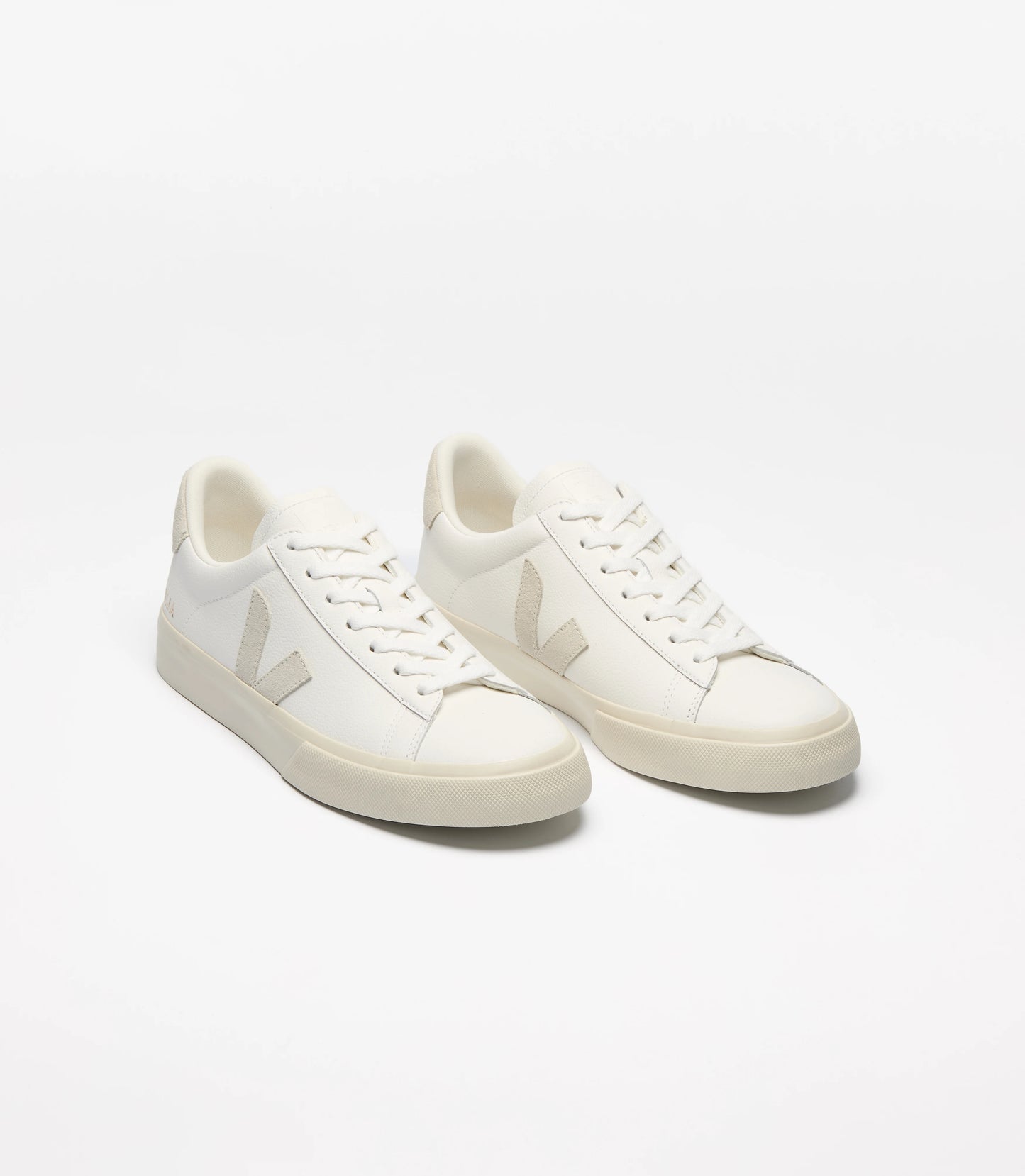 Tenis Veja De Hombre Cuero Campo Blanco Natural