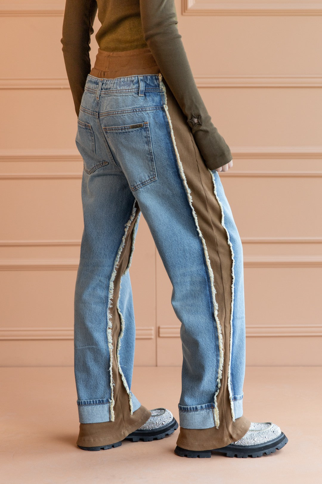 Pantalón Denim Jogger Camel