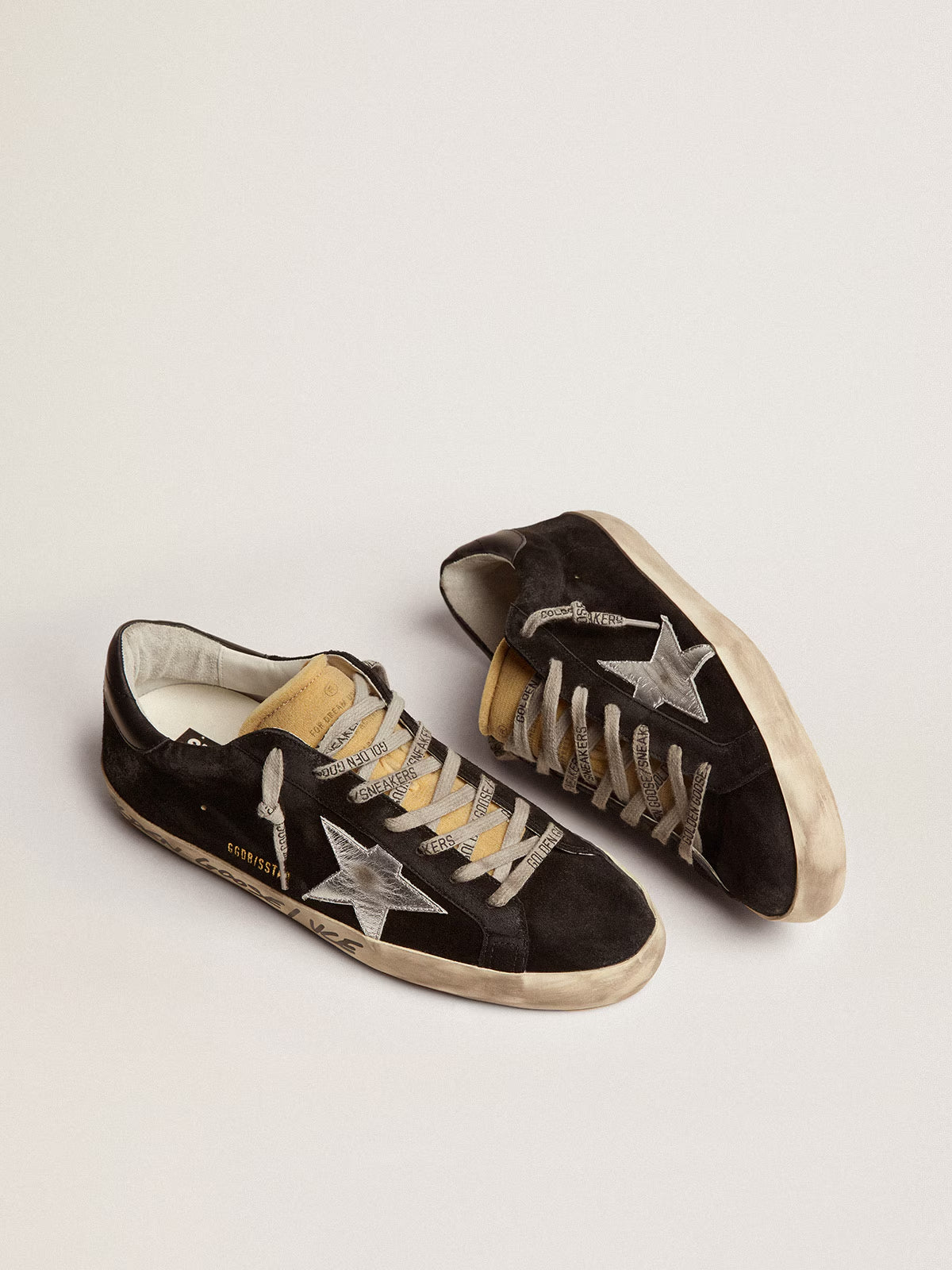 Tenis Golden Goose Super Star Signature Foxing Suede Hombre