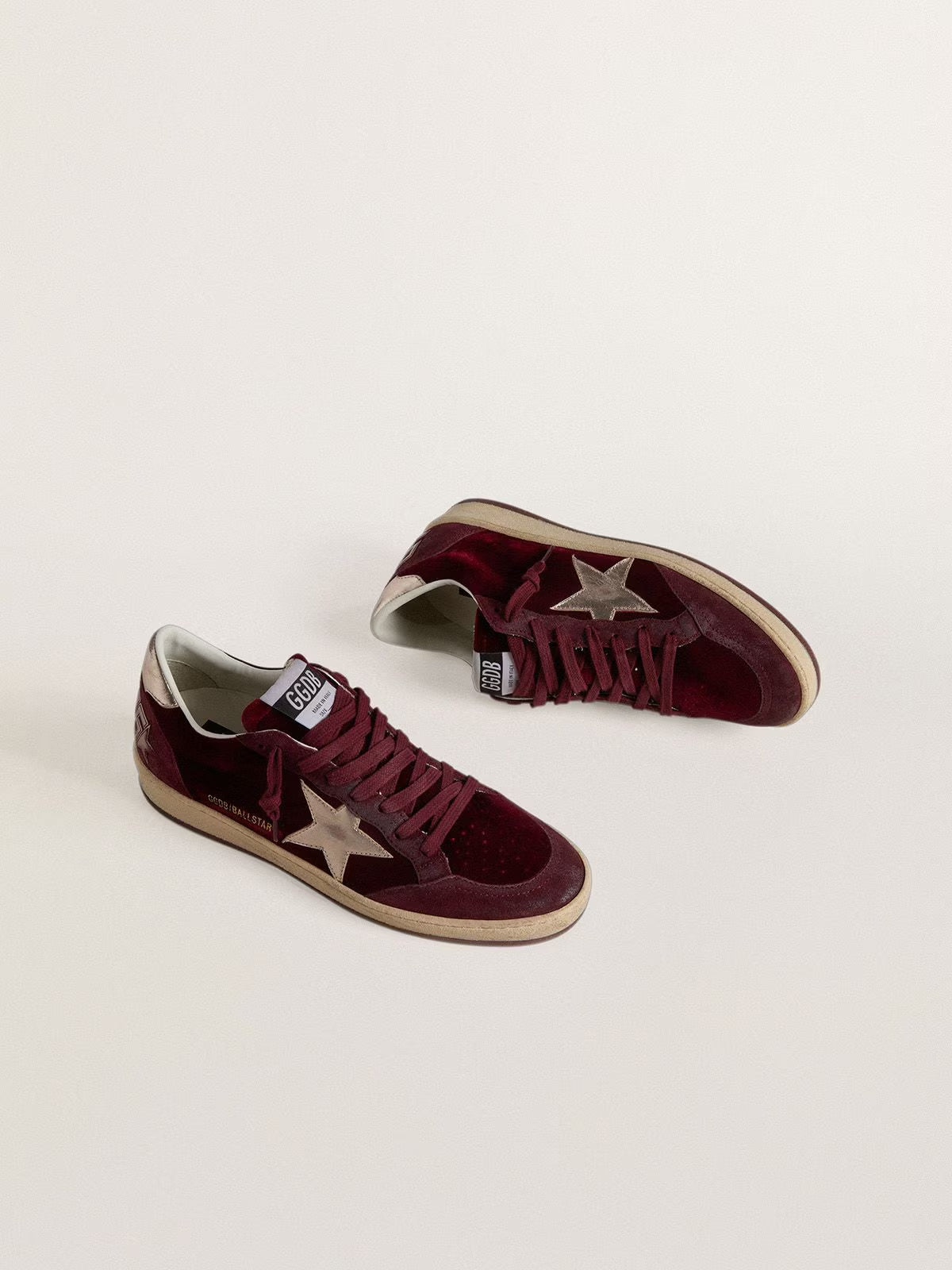 Tenis Golden Goose Ballstar Velvet Upper Suede Toe And Spur Laminated Star Mujer