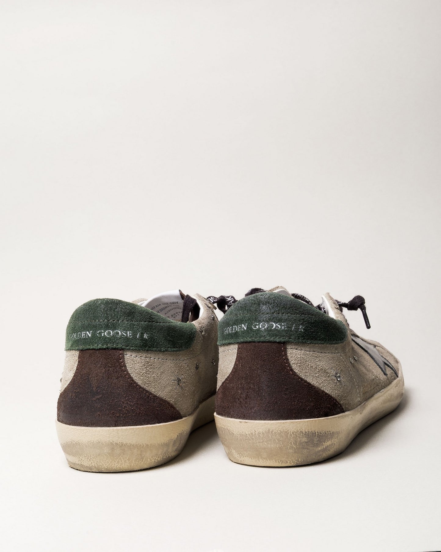 Tenis Golden Goose Super Star Suede Embroidery Laminated Star Hombre