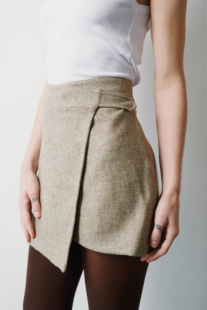 Falda F09