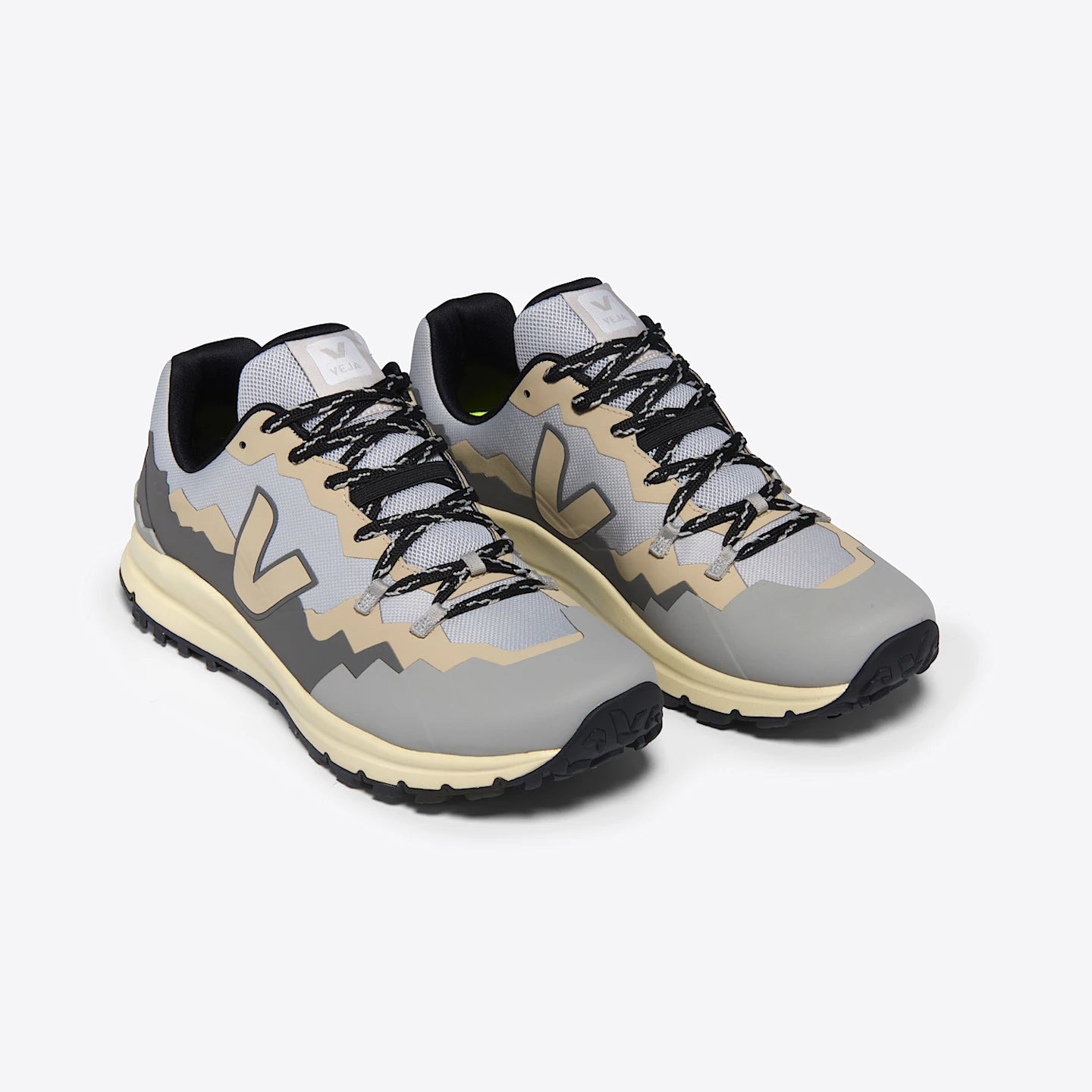 Tenis Veja De Mujer Fitz Roy Trek-Shell Shark Almond
