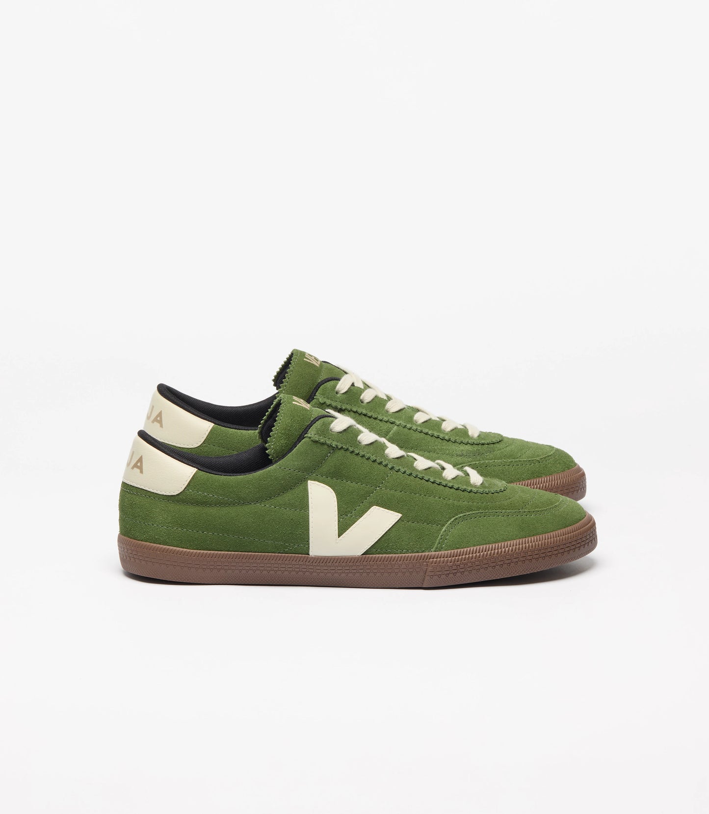Tenis Veja De Mujer Panenka Suede Militar Pierre Bark