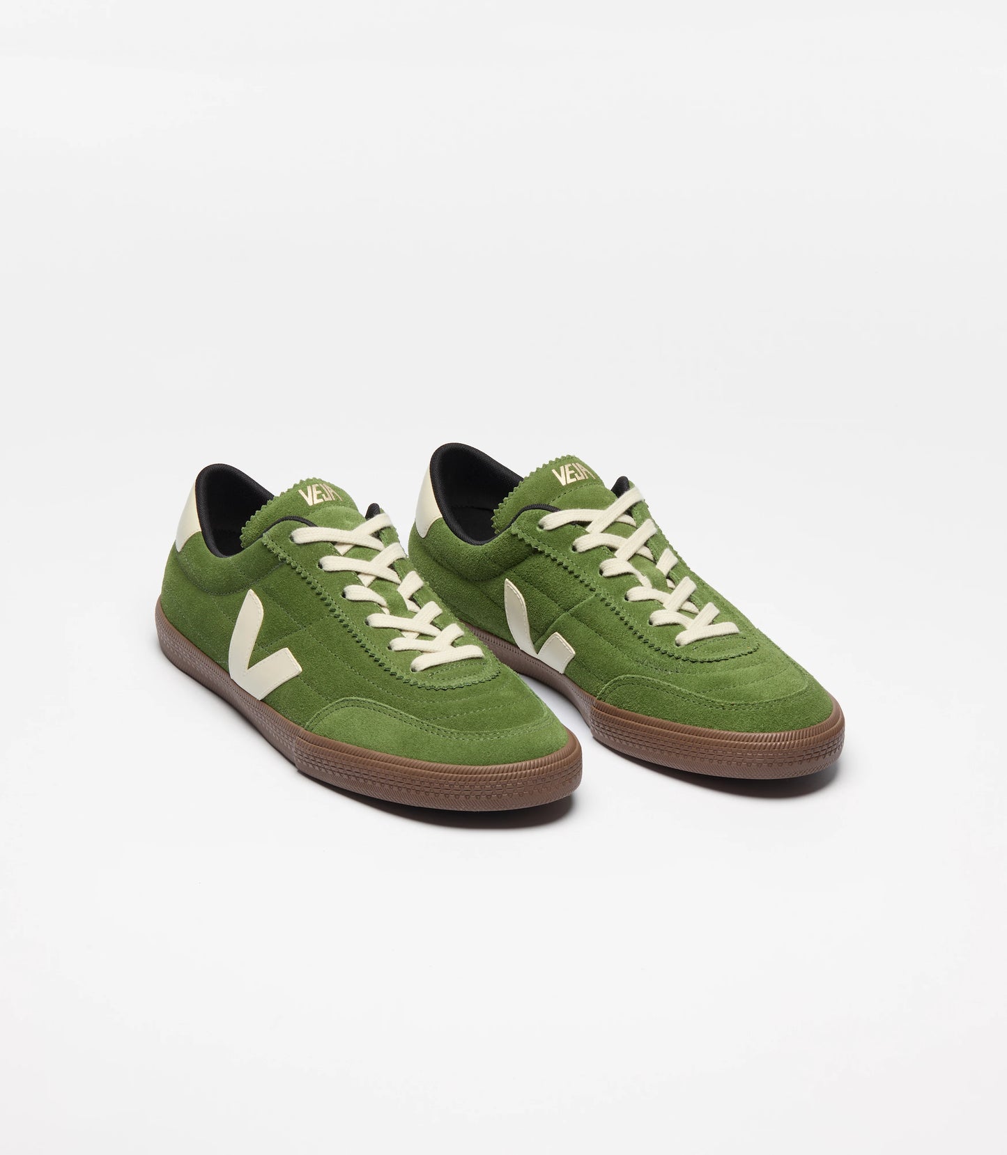 Tenis Veja De Mujer Panenka Suede Militar Pierre Bark