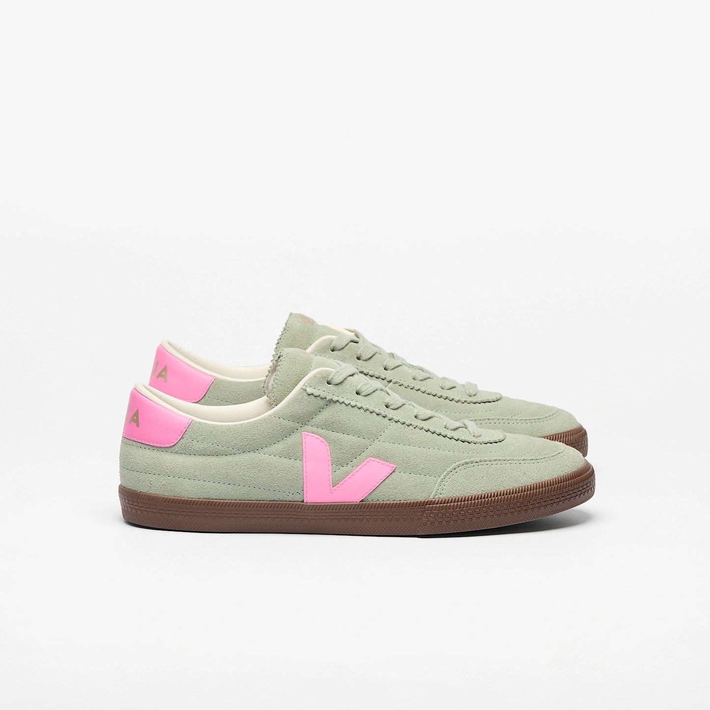 Tenis Veja De Mujer Panenka Suede