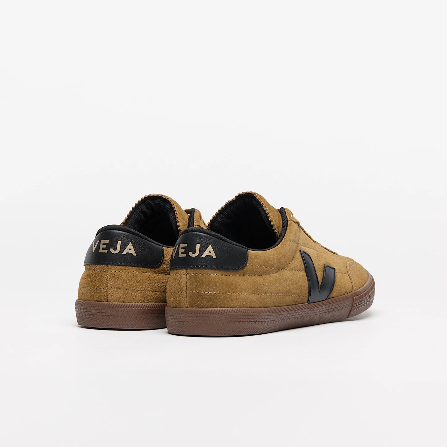 Tenis Veja De Mujer Panenka Suede Tent Black Bark