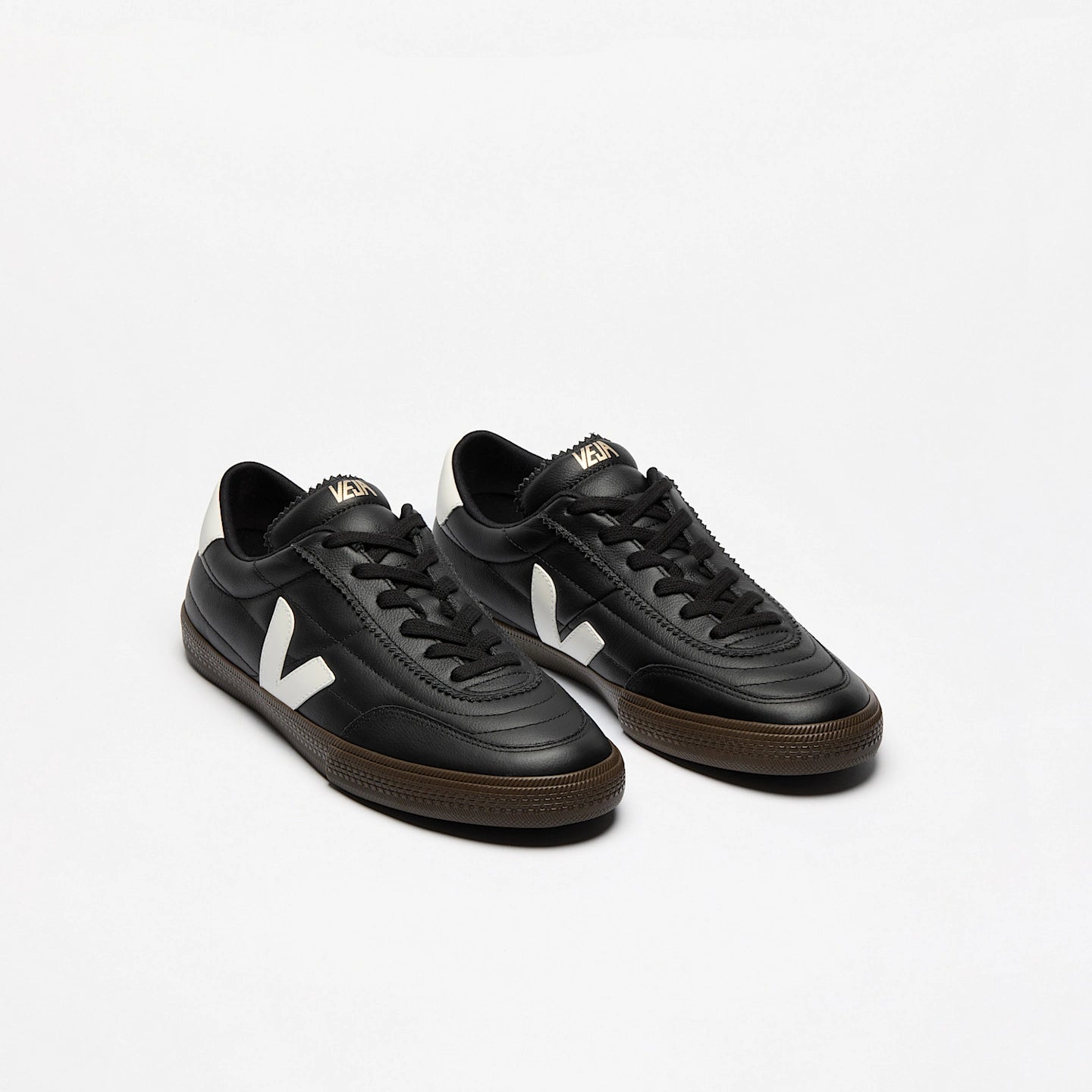 Tenis Veja De Mujer Panenka Leather Black White
