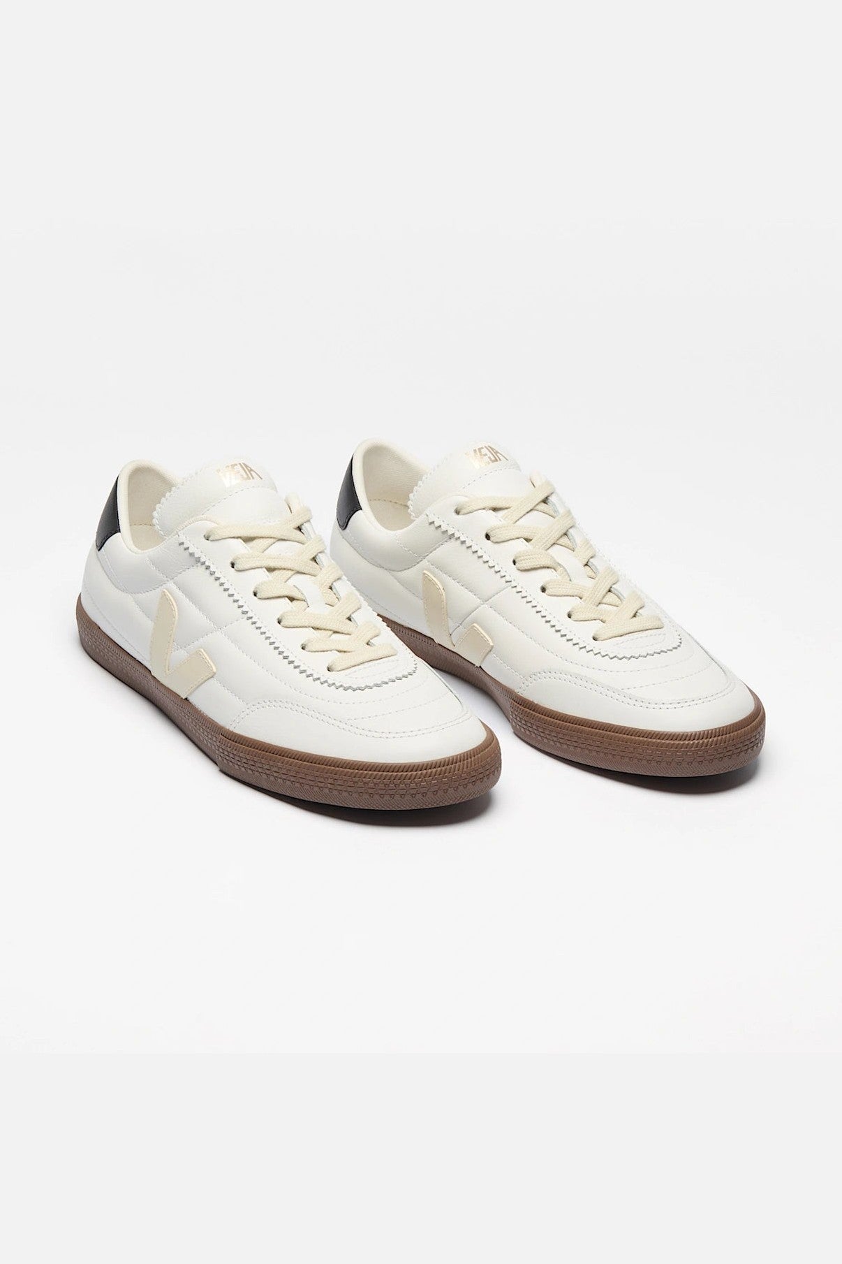 Tenis Veja De Hombre Panenka Leather White Black Bark