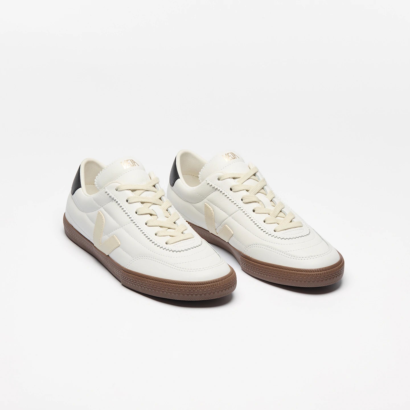 Tenis Veja De Mujer Panenka Leather White Black Bark